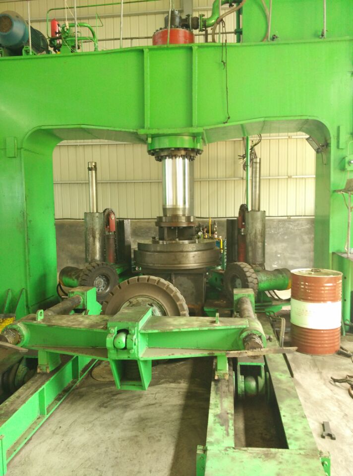 熱壓封頭模具與管帽之間有何聯(lián)系！